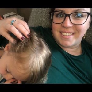 Meet your Posher, Elizabeth